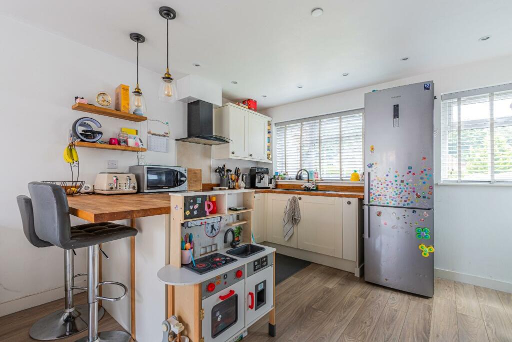 Additional property image - Lilburne Close, Pontprennau, Cardiff