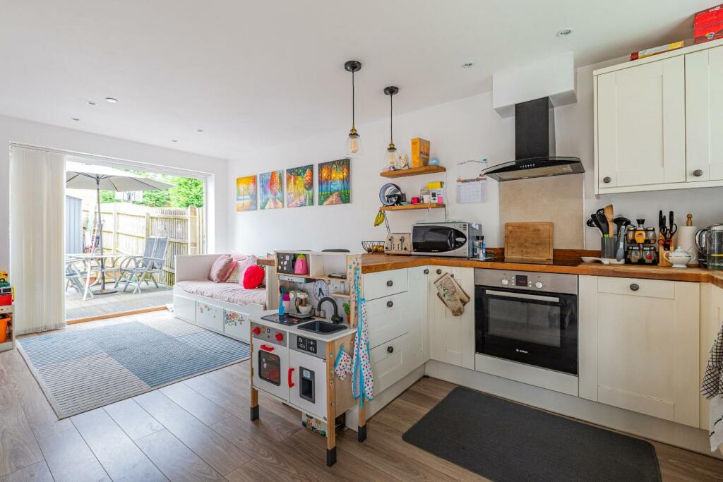 Additional property image - Lilburne Close, Pontprennau, Cardiff