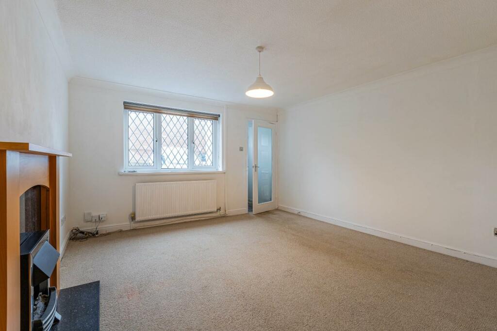 Additional property image - Oakleafe Drive, Pontprennau, Cardiff
