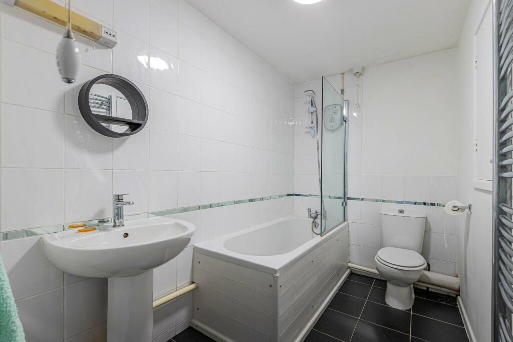 Additional property image - Oakleafe Drive, Pontprennau, Cardiff