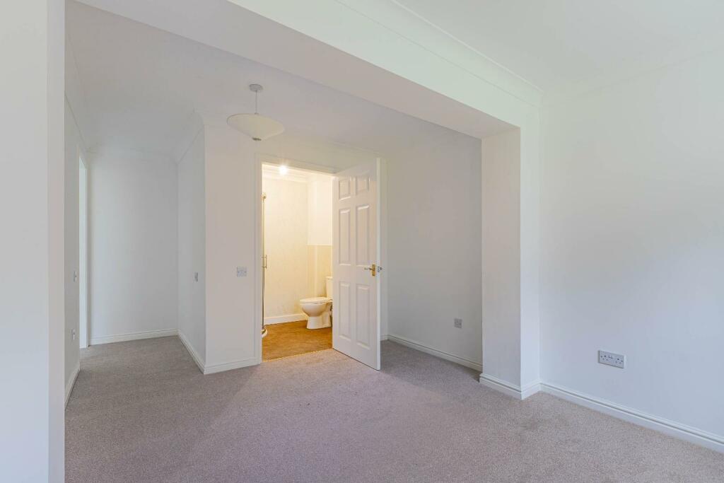 Additional property image - Cork Drive, Pontprennau, Cardiff