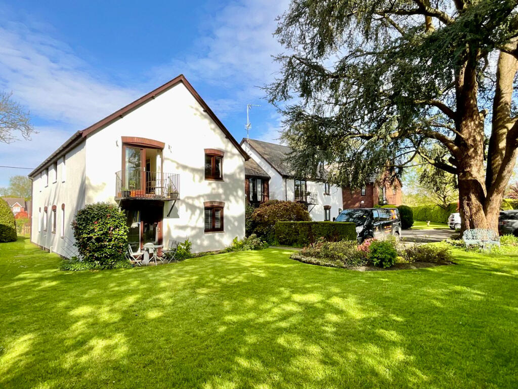 1 bedroom apartment for sale in Hafod Gardens, Caerleon Road, Ponthir, NP18