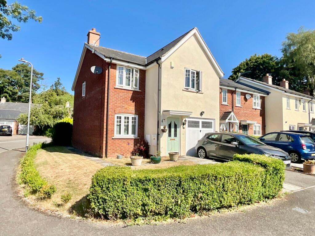 Main image of property: Castle Mews, Usk, NP15