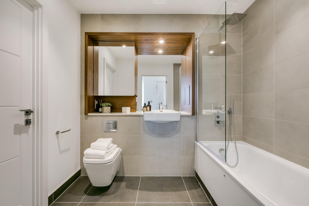 Main image of property: OSTRO TOWER, 31 Harbour Way, London, E14 9ZP