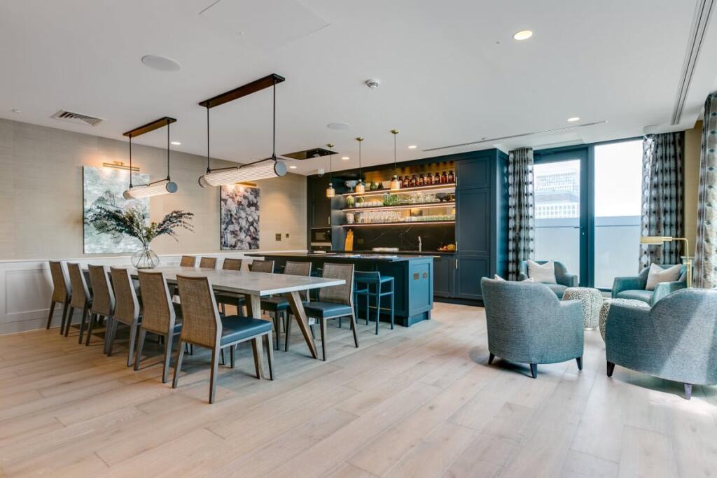 Main image of property: OSTRO TOWER, 31 Harbour Way, London, E14 9ZP