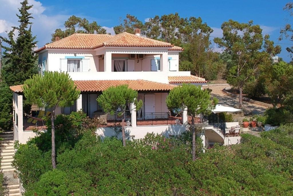 5 bedroom detached villa for sale in Methoni, Messinia, Peloponnese, Greece