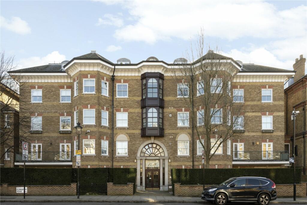 3 bedroom apartment for sale in Elsworthy Road, Primrose Hill, London, NW3