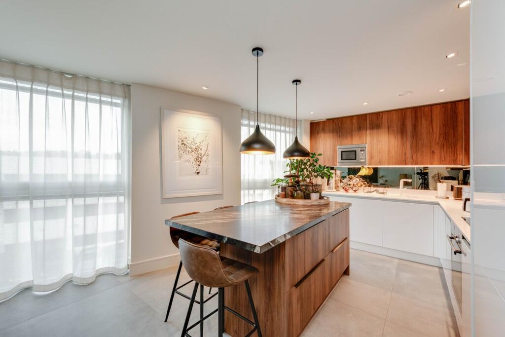 Main image of property: Titan Court, Flower Lane, Mill Hill, NW7