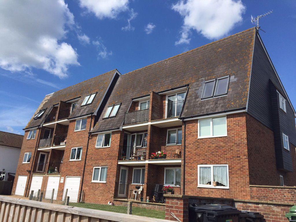 2 bedroom flat for rent in Eastbourne Road, PEVENSEY BAY, BN24 6EJ, BN24