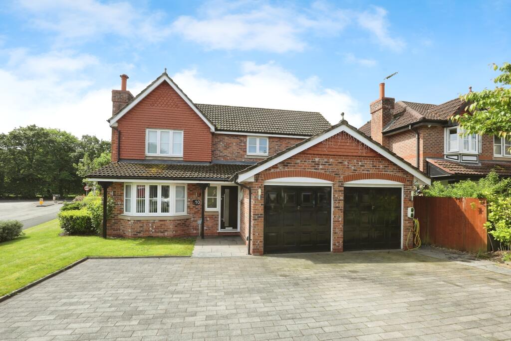 4 bedroom detached house for sale in Sandington Drive, Northwich, CW8