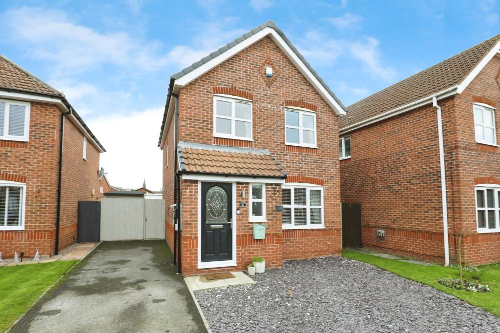 3 bedroom detached house