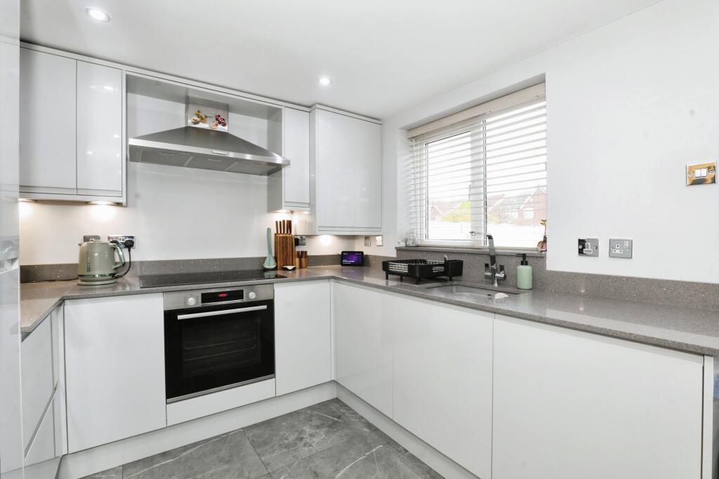 Additional property image - Rosewood Drive, Winsford, CW7