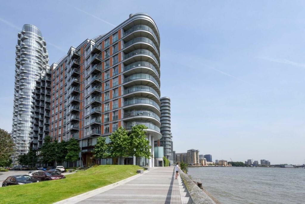 1 bedroom flat for rent in Fairmont Avenue, Canary Wharf, E14