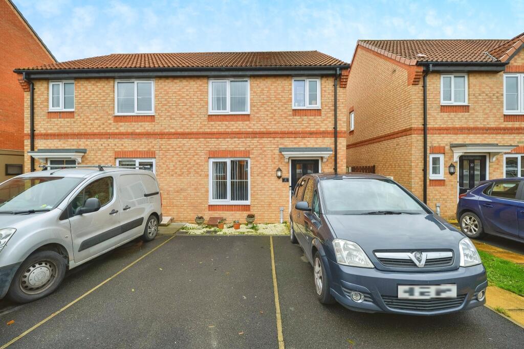 3 bedroom semidetached house for sale in Tulip Avenue, Catterick