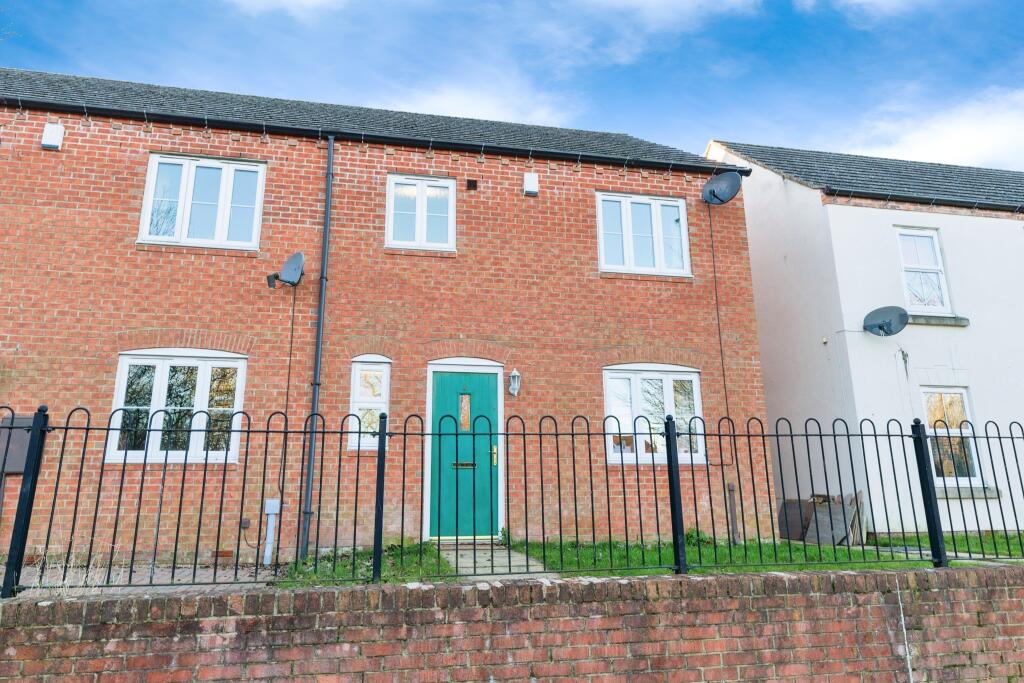 3 bedroom semidetached house for sale in Goodwood Avenue, Catterick