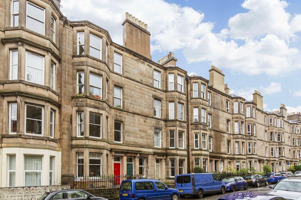 Main image of property: 27/2 Mertoun Place, Polwarth, Edinburgh, EH11 1JX