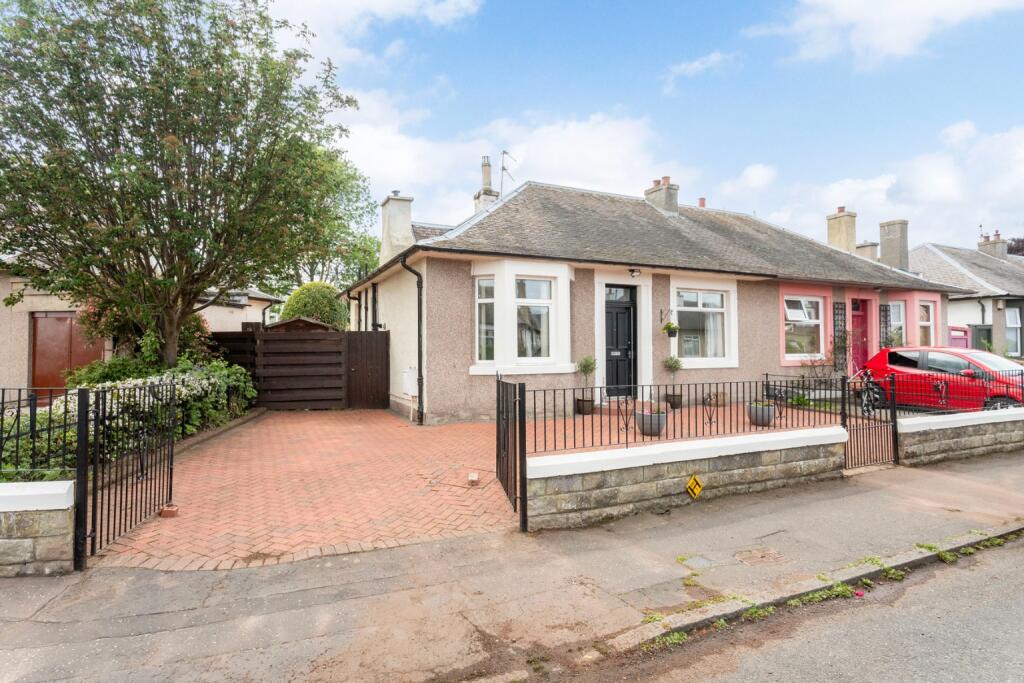 Main image of property: 16 Brunstane Bank, Brunstane, Edinburgh, EH15 2NR