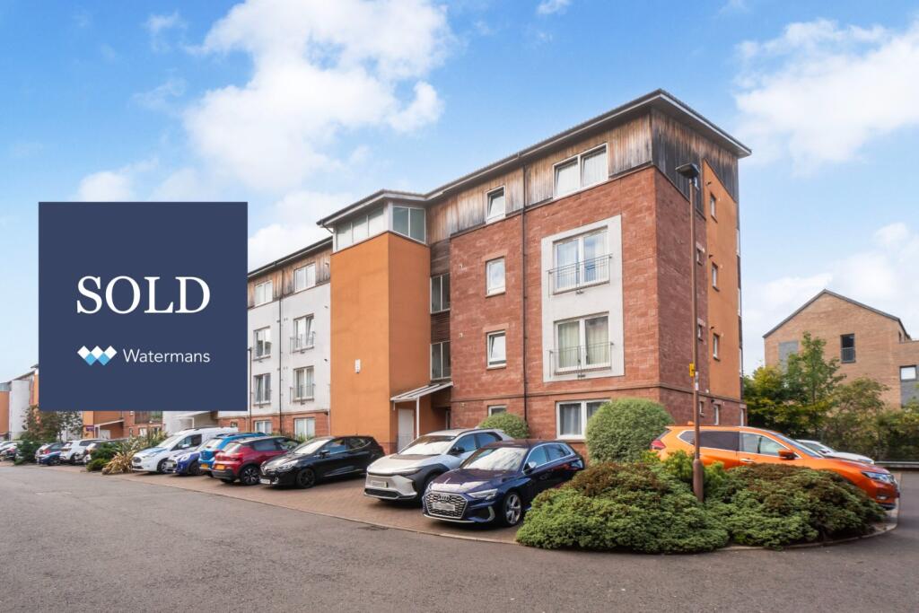 Main image of property: 1/2 Albion Gardens, Leith, Edinburgh, EH7 5QF