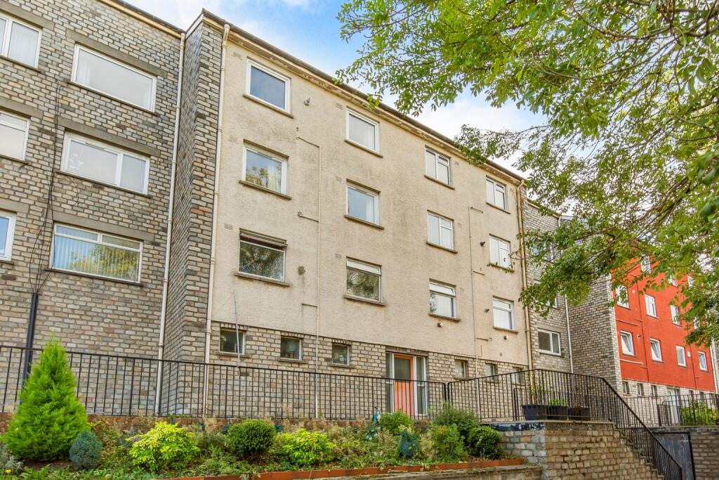 Main image of property: 16/4 Great Michael Rise, Newhaven, Edinburgh, EH6 4JB