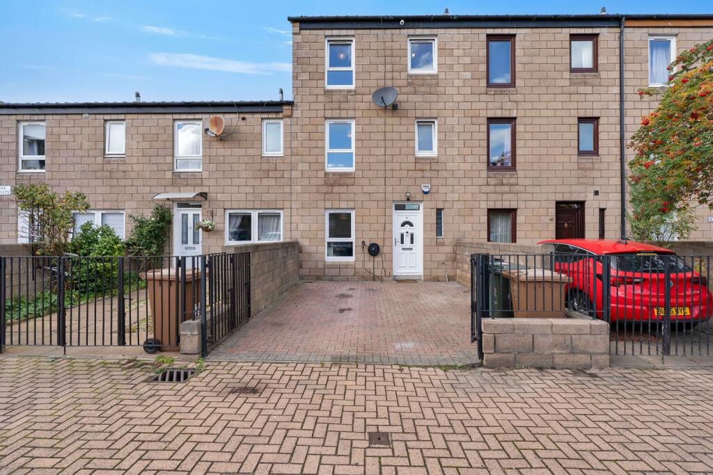 Main image of property: 43 The Quilts, Leith, City of Edinburgh, EH6 5RY