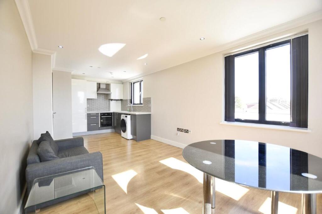 Main image of property: Goodmayes Road, Ilford, IG3