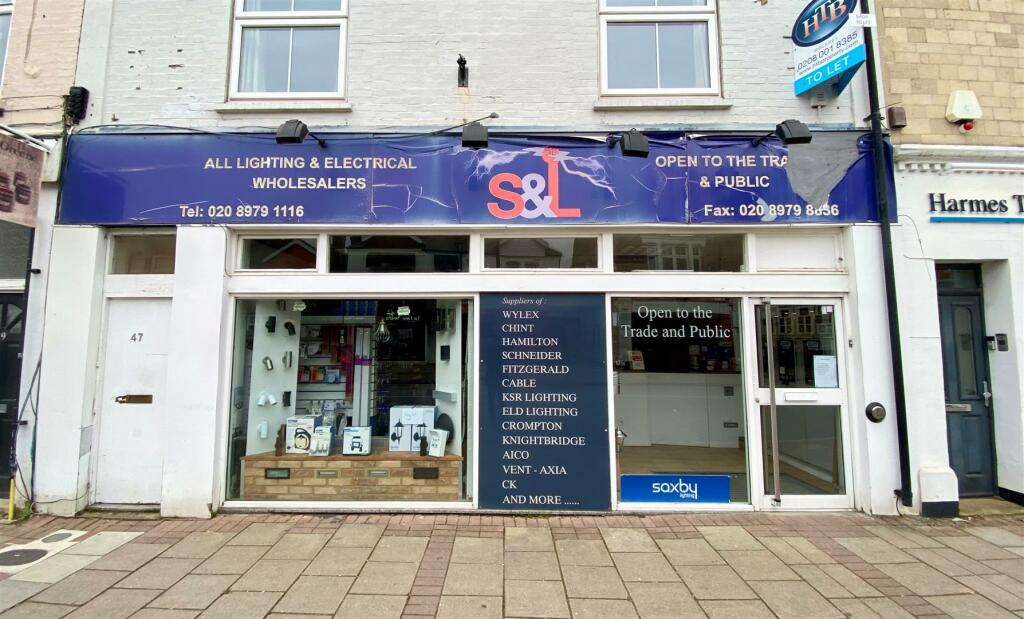 Shop for rent in Walton Road, East Molesey, KT8