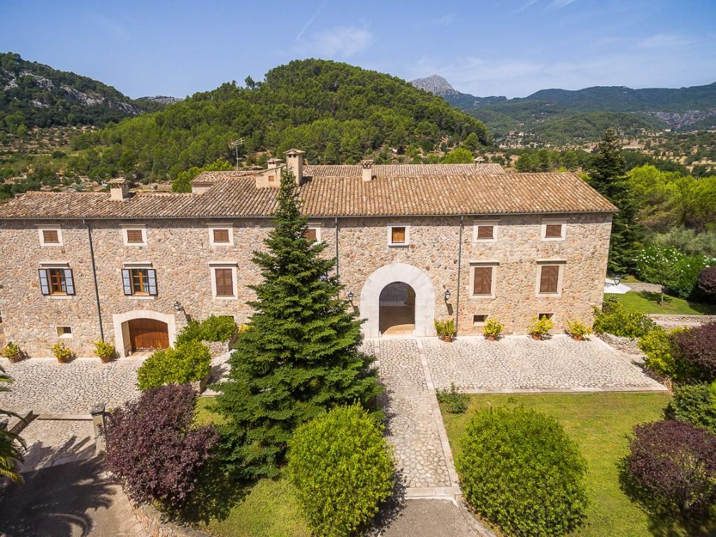 10 bedroom finca for sale in Puigpunyent, Mallorca, Balearic Islands, Spain