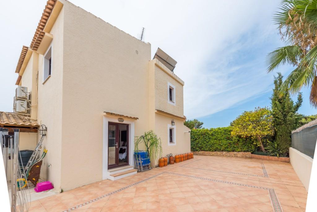 4 bedroom house for sale in Son Ferrer, Mallorca, Balearic Islands, Spain