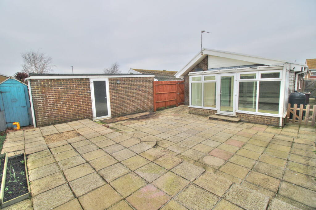 Additional property image - Gainsborough Crescent, Eastbourne, BN23 7NL