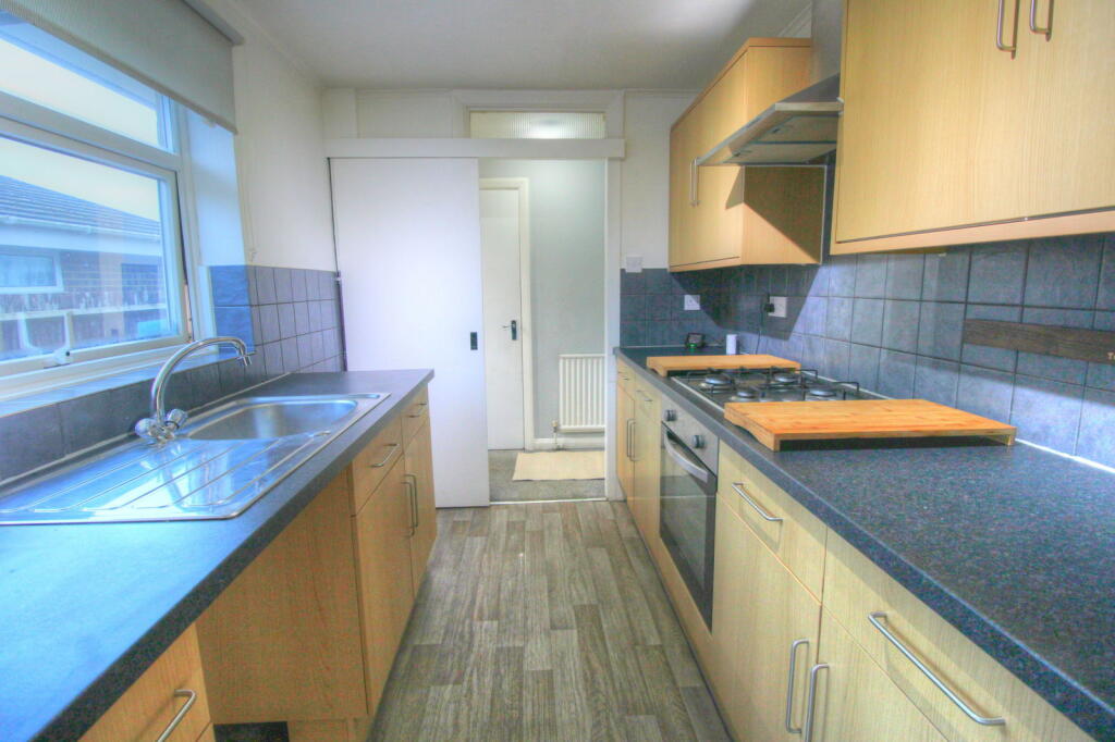 Additional property image - Gainsborough Crescent, Eastbourne, BN23 7NL
