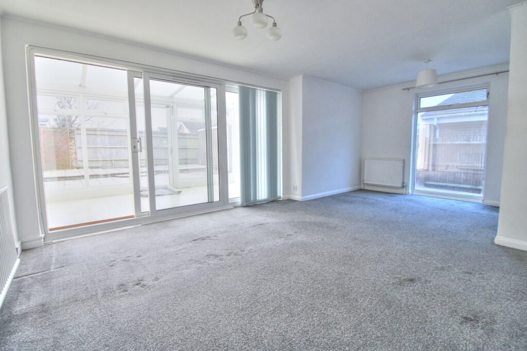 Additional property image - Gainsborough Crescent, Eastbourne, BN23 7NL