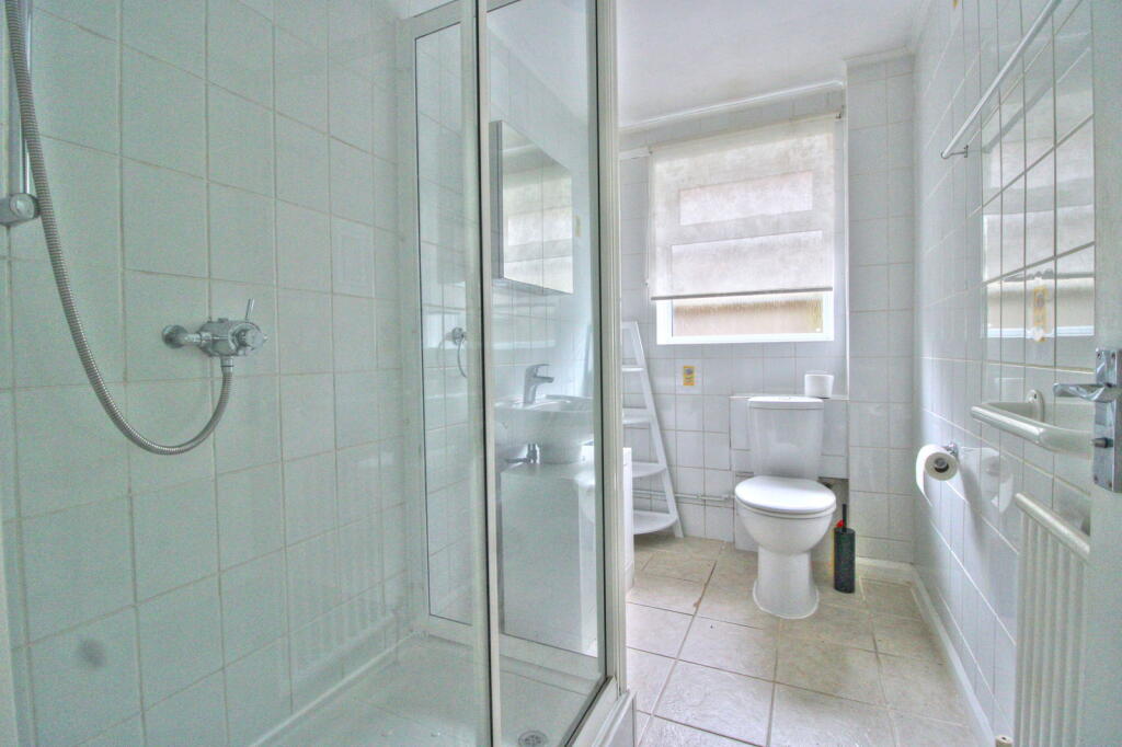 Additional property image - Gainsborough Crescent, Eastbourne, BN23 7NL