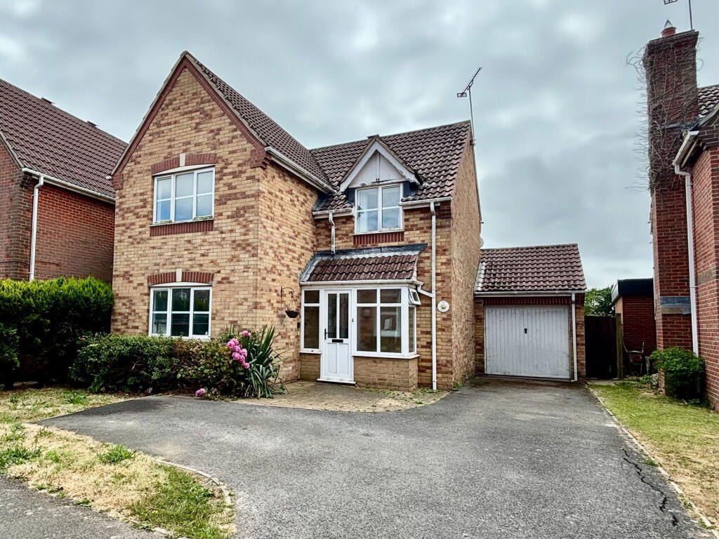 Main image of property: Medina Drive, Stone Cross, Pevensey, BN24 5EY