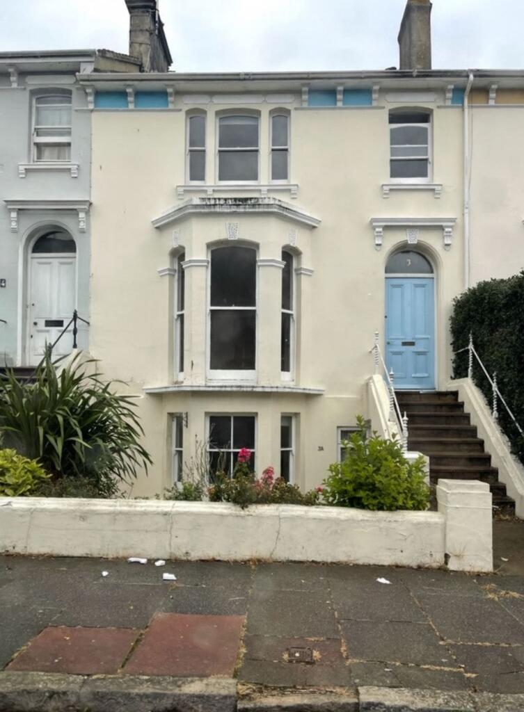 Main image of property: West Terrace, Eastbourne, BN21 4QX
