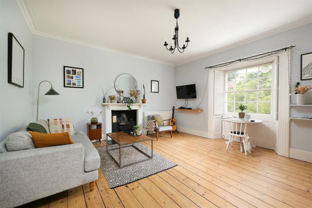 1 bedroom flat for sale in First Floor Flat, Lower Redland Road, Bristol, BS6