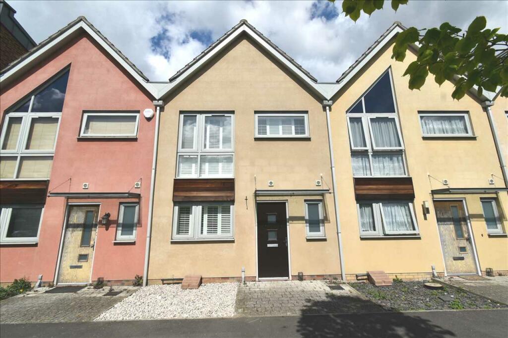 2 bedroom house for sale in Birdwood Avenue, The Bridge, Dartford, DA1