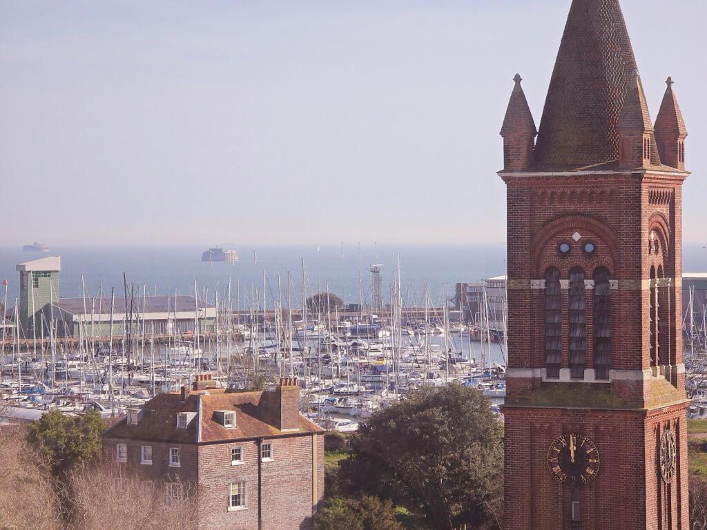 Main image of property: South Street, Gosport, Hampshire, PO12