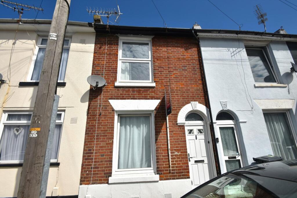 3 bedroom terraced house for rent in Toronto Road, Portsmouth