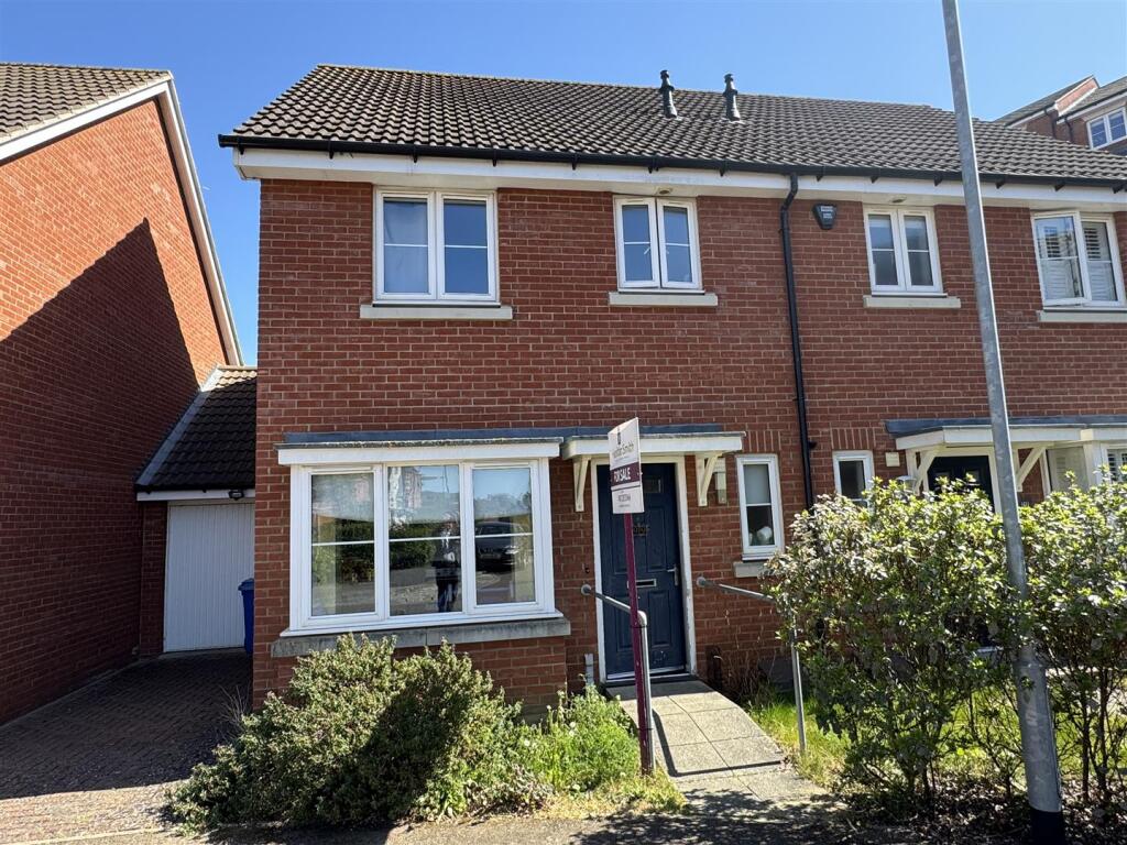 Main image of property: Meridian Rise, Ipswich