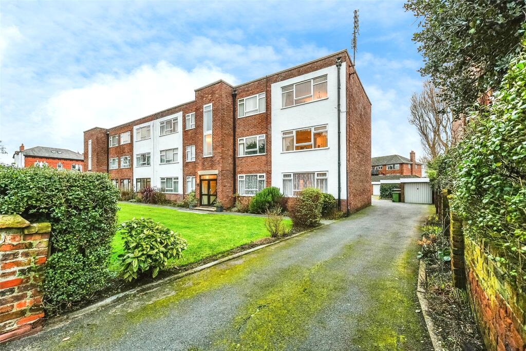 Main image of property: Blundellsands Road East, Liverpool, Merseyside, L23