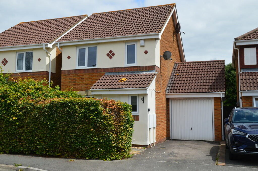 Main image of property: Shrewsbury Bow, Locking Castle