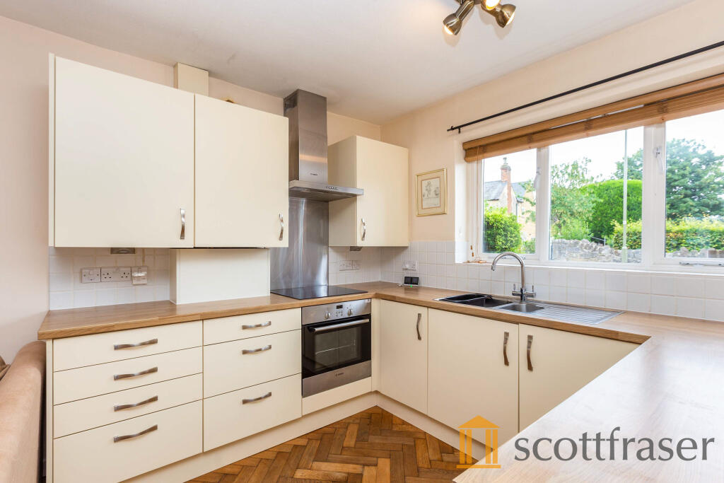 Main image of property: New Cross Road, Headington, OX3 8LP