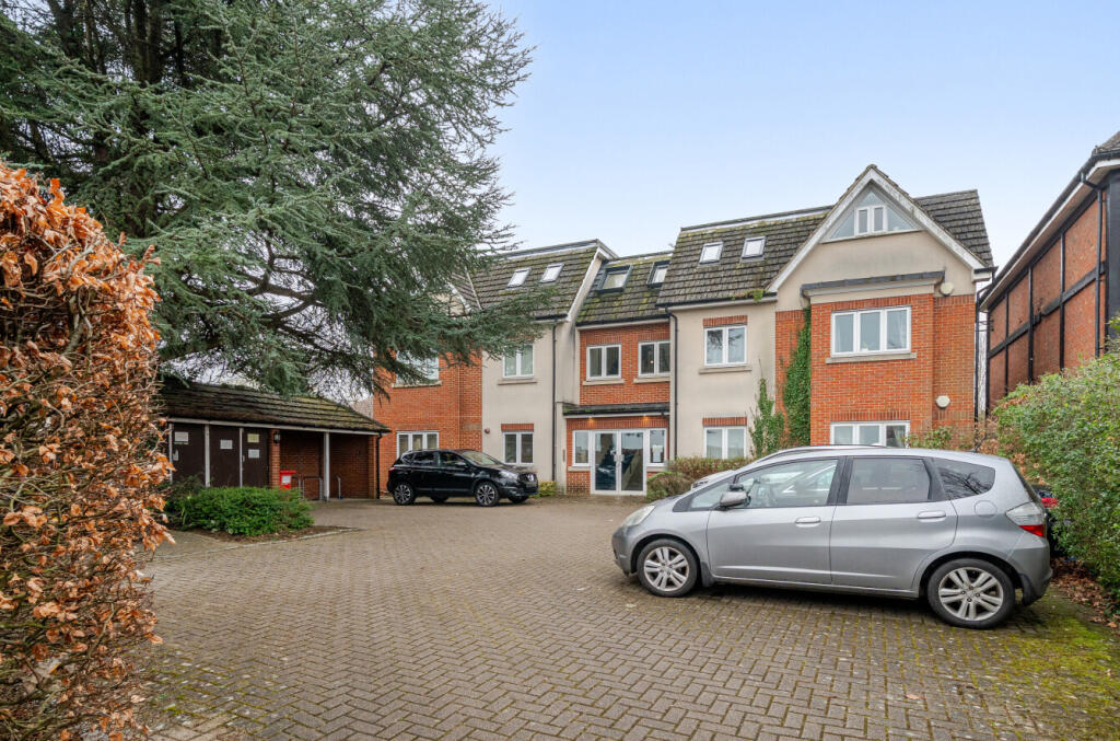 Main image of property: London Road ,Headington , OX3 8FW
