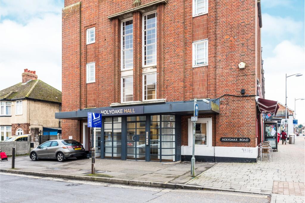 Main image of property: Holyoake Hall, Headington, OX3 8AE