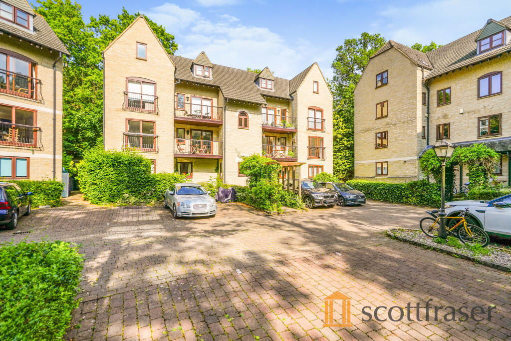Main image of property: Dorchester Close, Headington, OX3