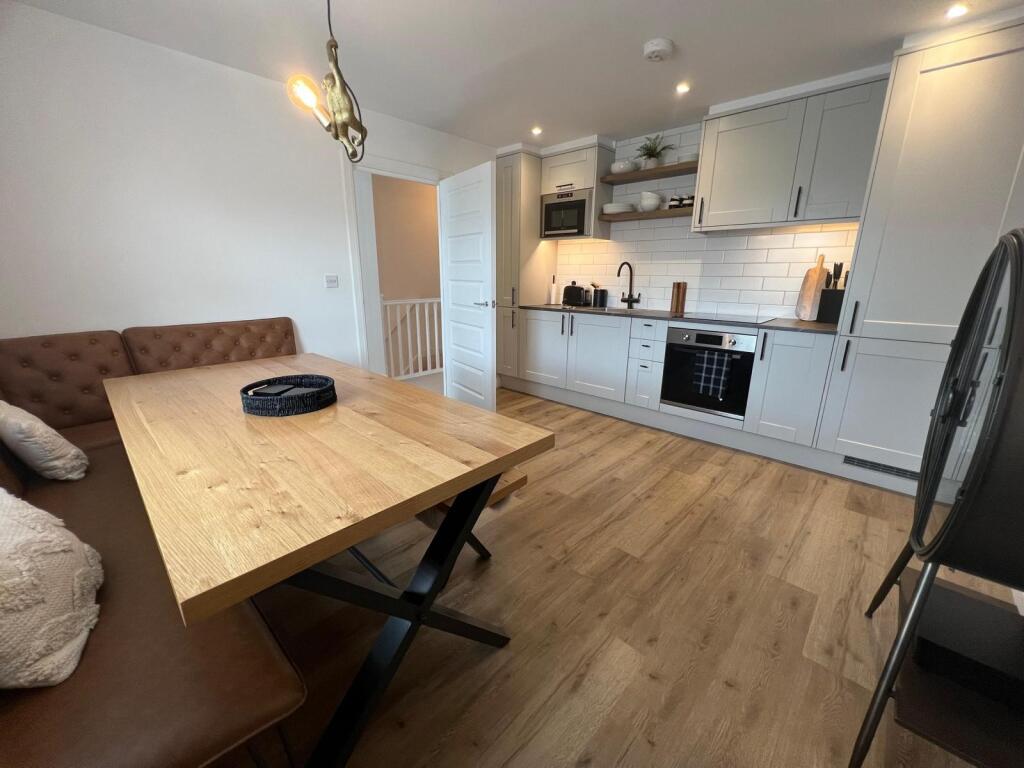 Main image of property: Windmill Road, Headington, OX3