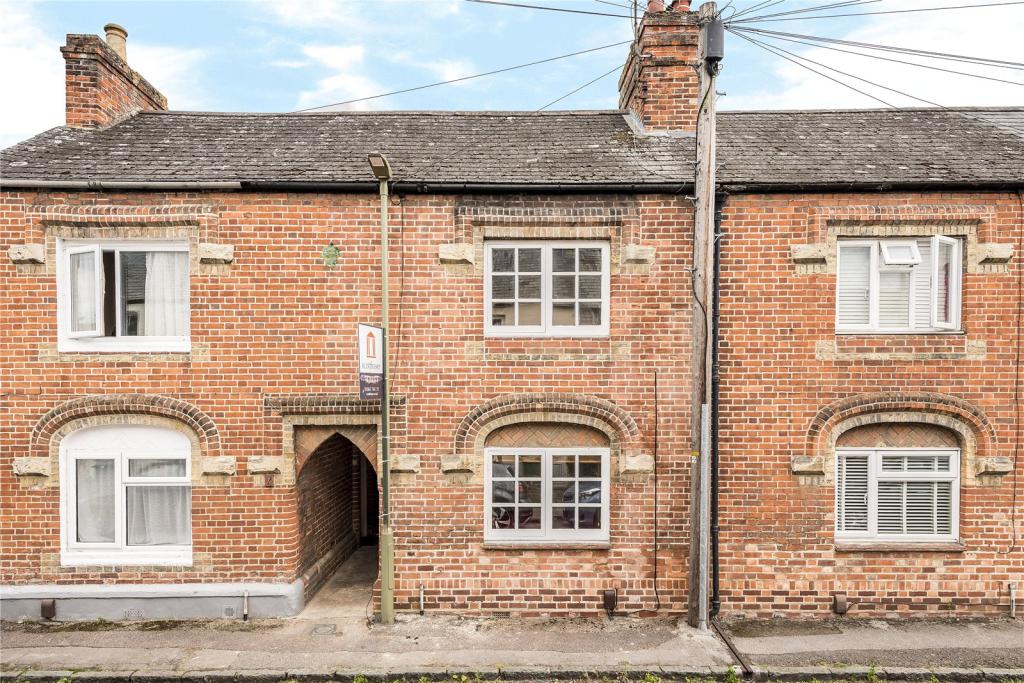2 bedroom terraced house for rent in Windsor Street, Headington, OX3