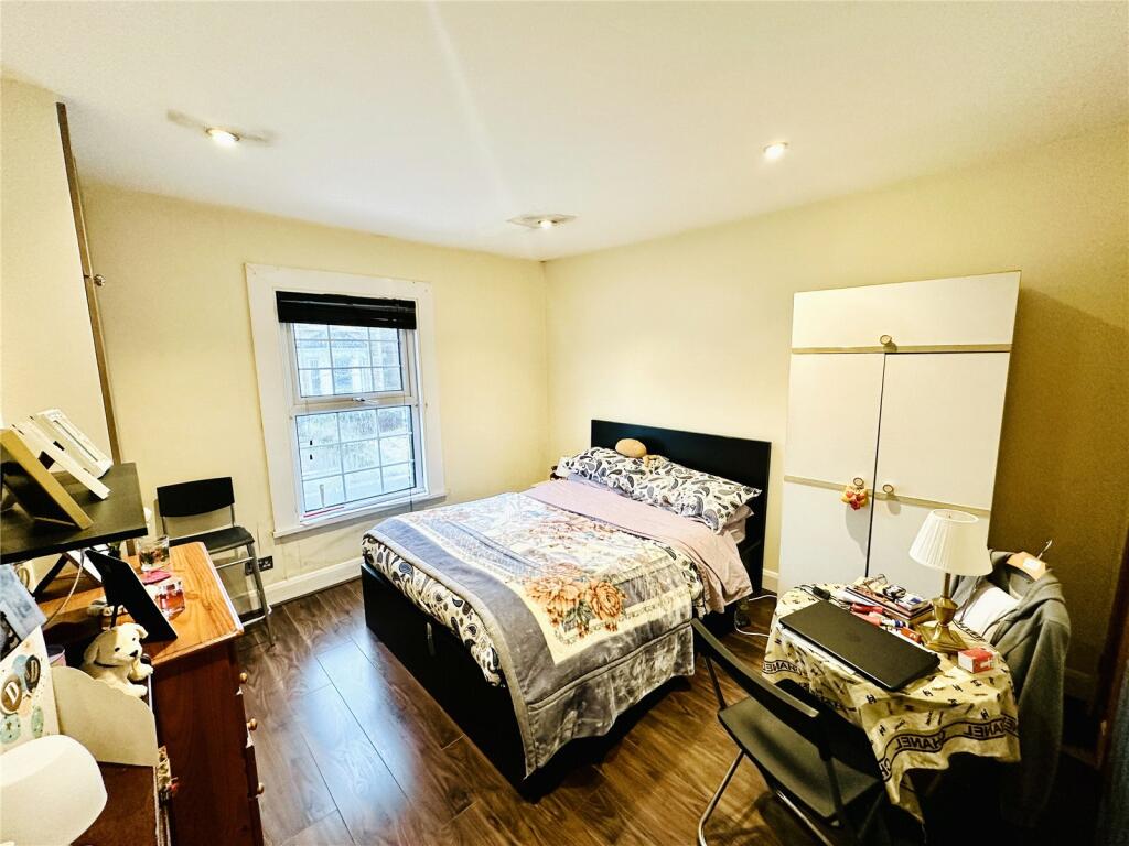 Additional property image - Selsdon Road, South Croydon, CR2