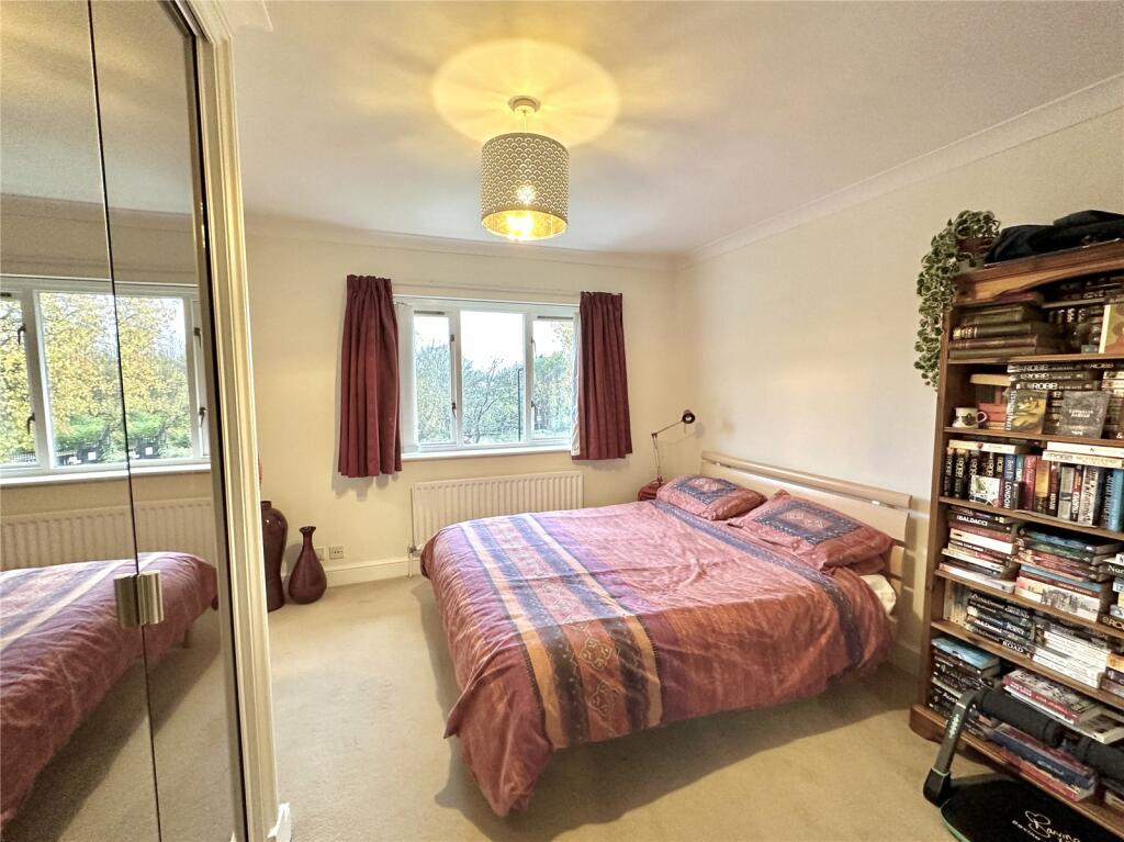 Additional property image - Steep Hill, PARK HILL, EAST CROYDON, CR0