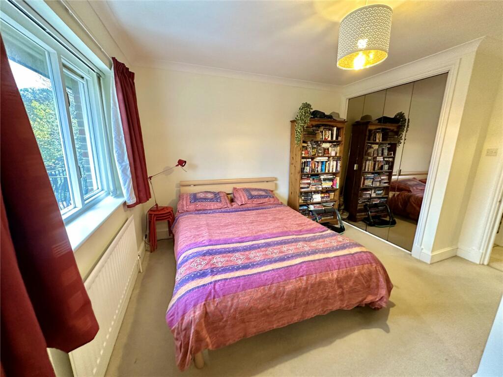 Additional property image - Steep Hill, PARK HILL, EAST CROYDON, CR0